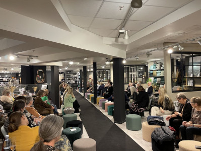 Et boblende modeshow hos Sinnerup.