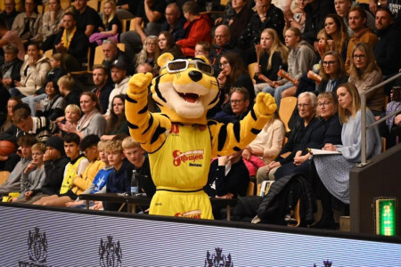 Kæmpe basket kamp i aften