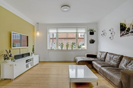 Estate udbyder flot byhus i midtbyen