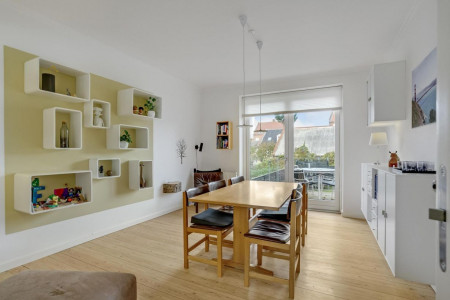 Estate udbyder flot byhus i midtbyen