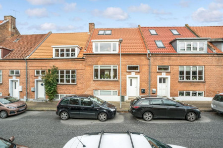 Estate udbyder flot byhus i midtbyen
