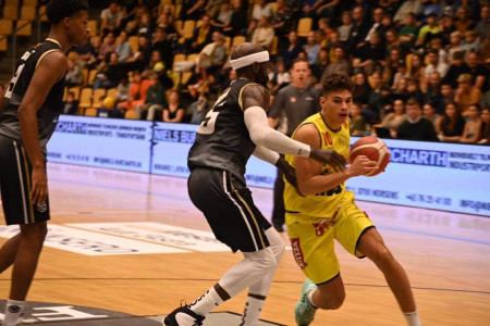 Kæmpe basket kamp i aften